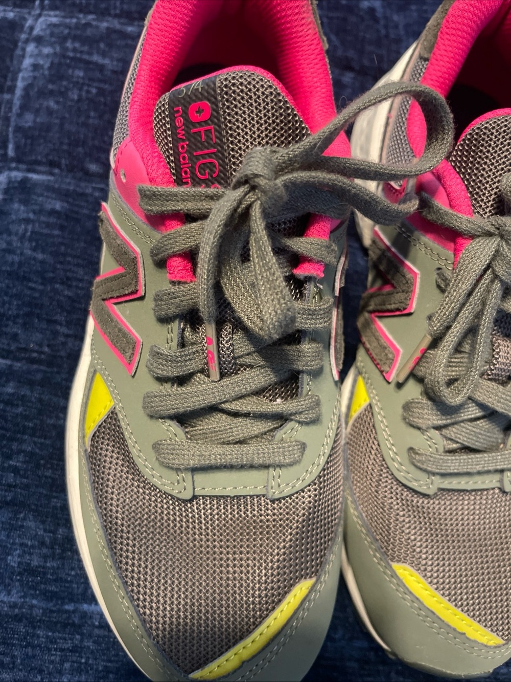 New Balance Figs Women's Gray & Pink Running Sneakers worn once